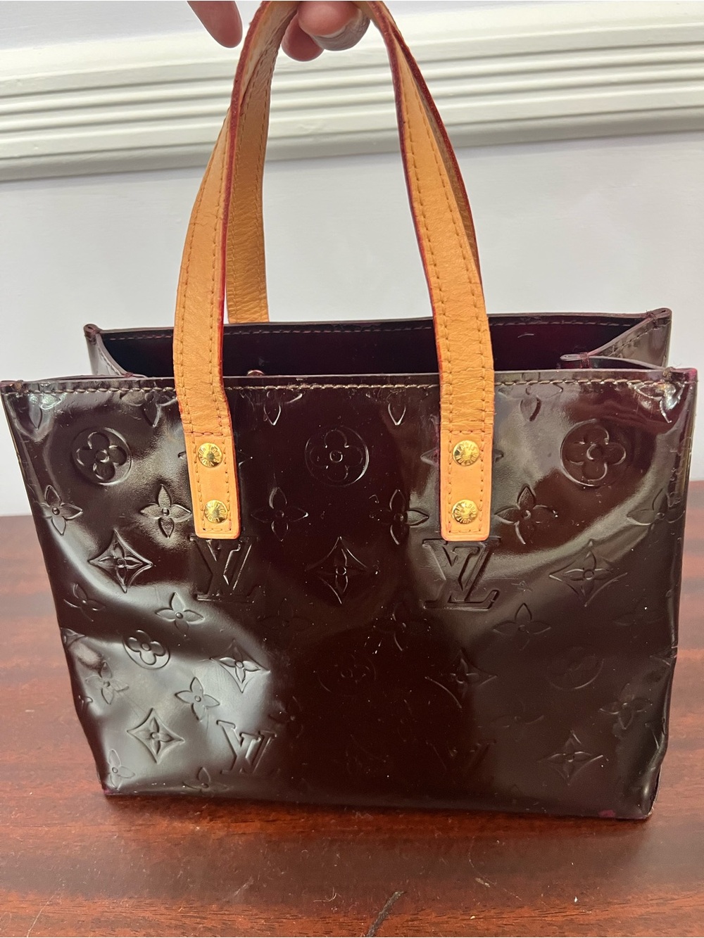 Louis Vuitton 2007 Monogram Vernis Reade PM handbag- Burgundy
